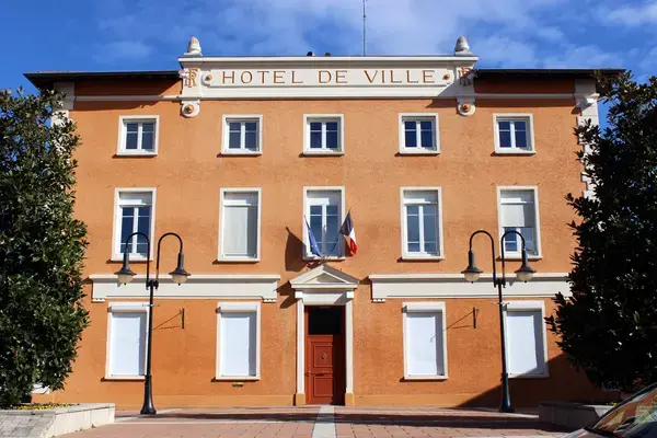 Abri Piscine Plat Prix abri de piscine Saint-Quentin-Fallavier